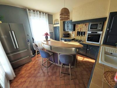 For sale Lannion 6 rooms 148 m2 Cotes d'armor (22300) photo 3