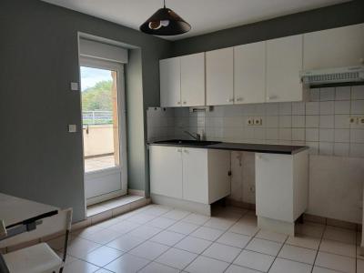 For rent Martres-de-veyre 3 rooms 74 m2 Puy de dome (63730) photo 1