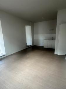 Annonce Location 3 pi�ces Appartement Montreal-la-cluse 01