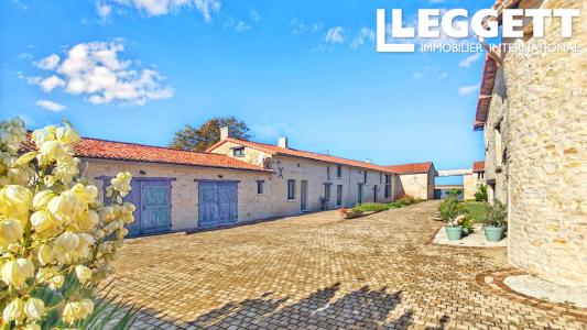 For sale Sammarcolles 7 rooms 272 m2 Vienne (86200) photo 0