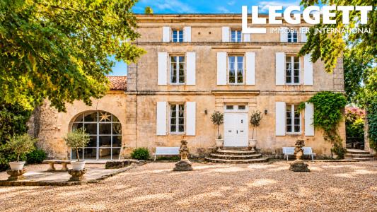 For sale Rougnac 11 rooms 310 m2 Charente (16320) photo 0