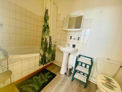 For rent Freneuse 1 room 31 m2 Yvelines (78840) photo 4