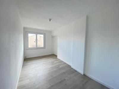 Louer Appartement 60 m2 Chateauneuf-du-pape