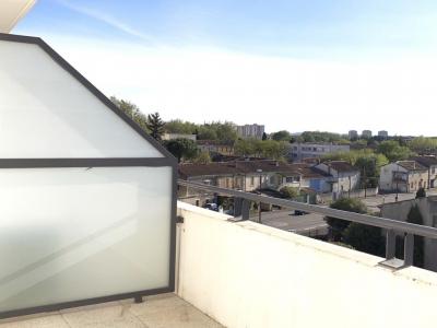 For rent Avignon 3 rooms 58 m2 Vaucluse (84000) photo 0