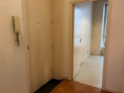 For rent Lyon-1er-arrondissement 2 rooms 52 m2 Rhone (69001) photo 2