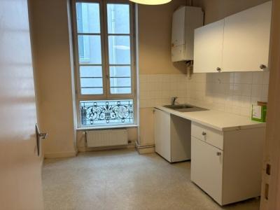 For rent Lyon-1er-arrondissement 2 rooms 52 m2 Rhone (69001) photo 4
