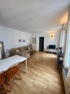 For sale Paris-17eme-arrondissement 2 rooms 44 m2 Paris (75017) photo 0