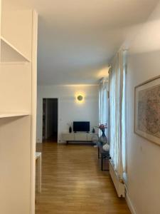 For sale Paris-17eme-arrondissement 2 rooms 44 m2 Paris (75017) photo 1