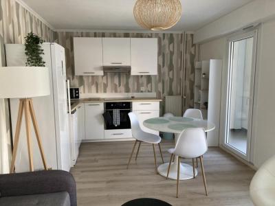 For rent Rennes 5 rooms 77 m2 Ille et vilaine (35000) photo 1