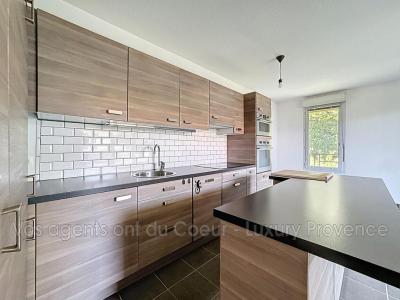 For sale Trets 3 rooms 54 m2 Bouches du Rhone (13530) photo 3