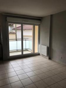 For rent Neuville-sur-saone 2 rooms 39 m2 Rhone (69250) photo 2