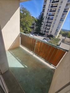 Louer Appartement Aix-en-provence 1190 euros