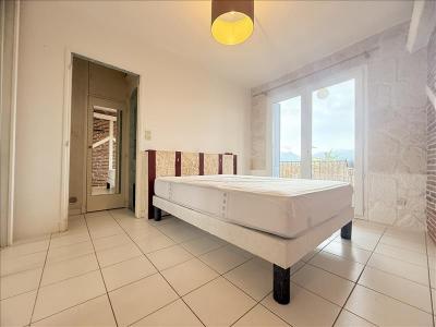 Louer Appartement Crau 705 euros