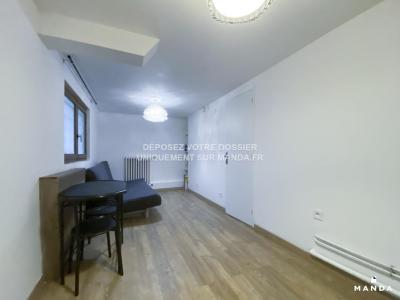 Louer Appartement Rosny-sous-bois 738 euros