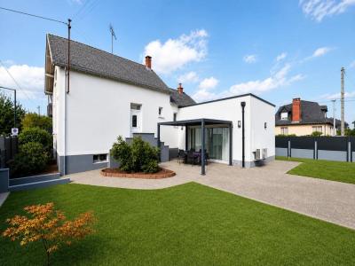 For sale Laval 5 rooms 104 m2 Mayenne (53000) photo 1