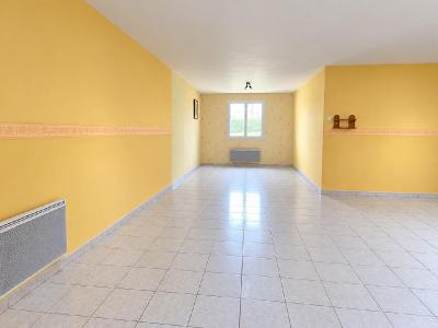 For sale 3 rooms 80 m2 Saone et loire (71250) photo 2