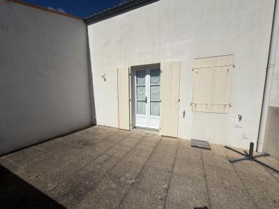 For sale 20 MINUTES LA ROCHELLE 2 rooms 56 m2 Charente maritime (17170) photo 0