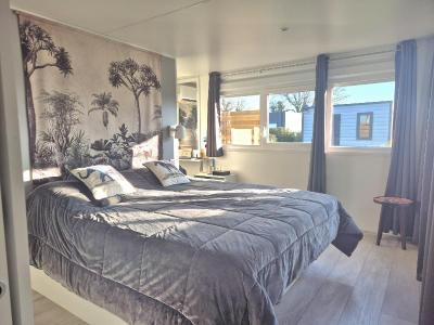 For sale PROX. BOURG ET COMMERCES 4 rooms 80 m2 Vendee (85150) photo 2