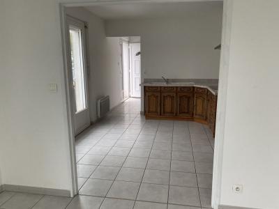 For rent ARTISANAL 3 rooms 75 m2 Tarn (81160) photo 2