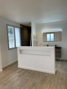 For sale Caluire-et-cuire 5 rooms 111 m2 Rhone (69300) photo 4