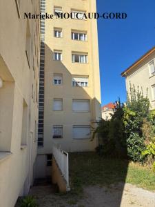 Annonce Vente 2 pi�ces Appartement Chambon-feugerolles 42