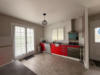 For rent Civray 3 rooms 88 m2 Vienne (86400) photo 1