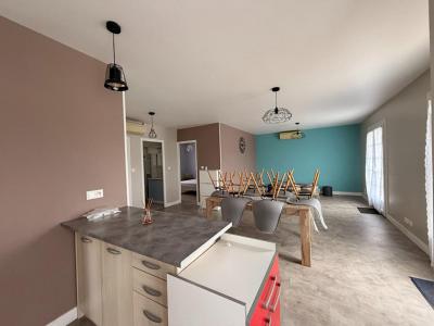 For rent Civray 3 rooms 88 m2 Vienne (86400) photo 2