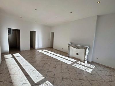 Louer Appartement Marseille-1er-arrondissement 854 euros