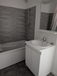 For rent Nogent-sur-seine 3 rooms 74 m2 Aube (10400) photo 2