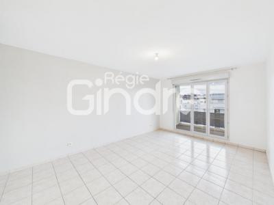 Louer Appartement 66 m2 Lyon-7eme-arrondissement