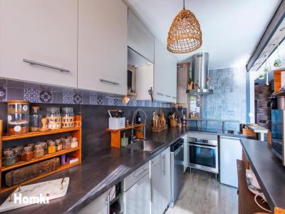 For sale Marignane 4 rooms 83 m2 Bouches du Rhone (13700) photo 4