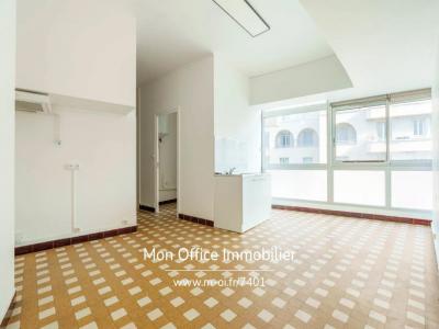 For sale Marseille-8eme-arrondissement 3 rooms 56 m2 Bouches du Rhone (13008) photo 0