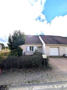 For sale Chapeau 4 rooms 80 m2 Allier (03340) photo 0