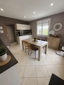 For sale 10 rooms 248 m2 Deux sevres (79510) photo 1