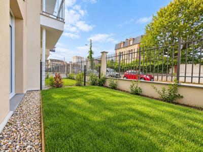 For rent CENTRE VILLE 1 room 28 m2 Yvelines (78200) photo 0