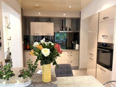 Acheter Maison 156 m2 Saint-genest-lerpt