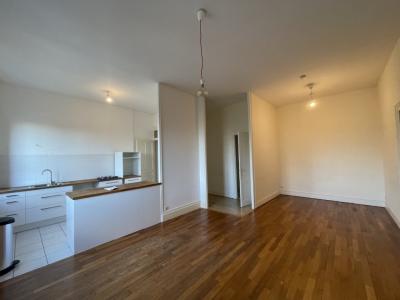 For rent Lyon-4eme-arrondissement 4 rooms 118 m2 Rhone (69004) photo 2