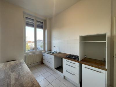 For rent Lyon-4eme-arrondissement 4 rooms 118 m2 Rhone (69004) photo 3