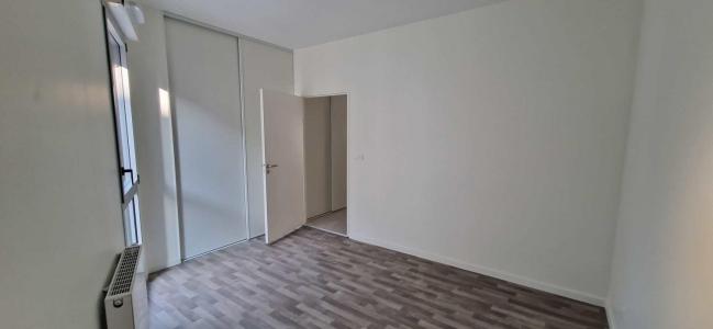 Louer Appartement Laval 587 euros