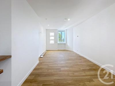 For rent Thiais 1 room 23 m2 Val de Marne (94320) photo 0