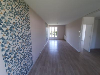 For sale Menitre 5 rooms 90 m2 Maine et loire (49250) photo 2