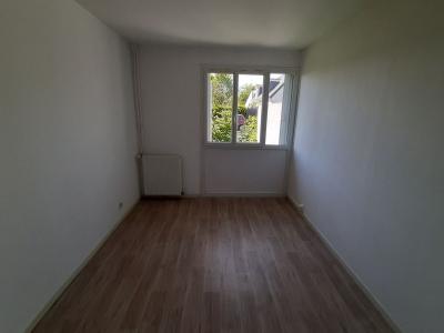 For sale Menitre 5 rooms 90 m2 Maine et loire (49250) photo 3