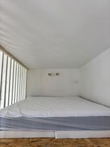 For rent Rennes 2 rooms 40 m2 Ille et vilaine (35000) photo 4