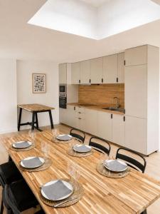For rent Montgermont 7 rooms 205 m2 Ille et vilaine (35760) photo 2