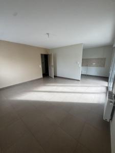 Louer Appartement Saint-julien-les-villas 804 euros