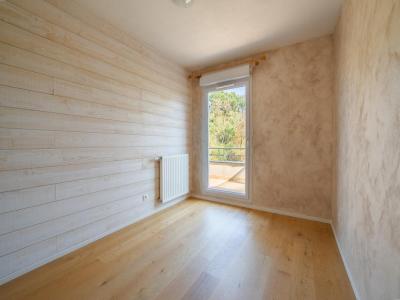 For sale Sainte-foy-les-lyon 3 rooms 69 m2 Rhone (69110) photo 4