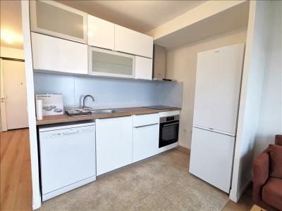 For rent Nanterre 2 rooms 39 m2 Hauts de Seine (92000) photo 4