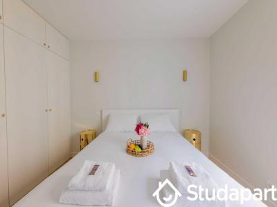 Louer Appartement Paris-16eme-arrondissement 4050 euros