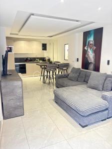 Annonce Vente 5 pi�ces Appartement Cagnes-sur-mer 06