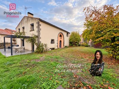 For sale Menetrol 8 rooms 160 m2 Puy de dome (63200) photo 0